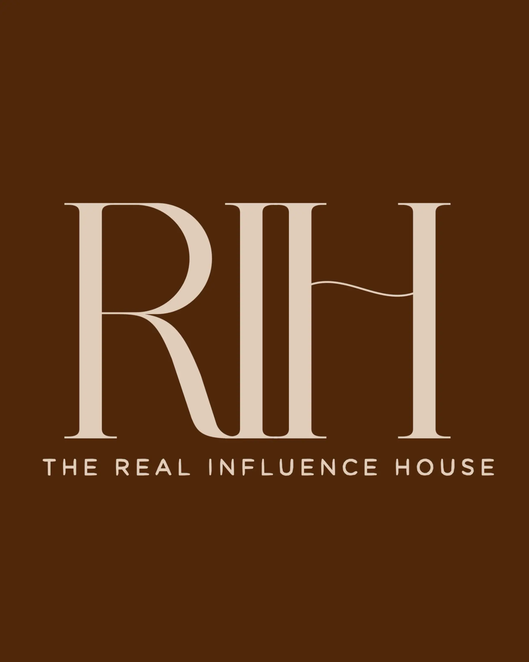 The RIH ligature set in cream on the house sienna